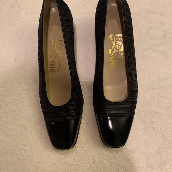 Salvatore Ferragamo Shoes - Ladies Ferragamo Shoes
